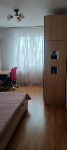 Dristor, Piata Ramnicu Sarat, inchiriere ap. 2 cam dec.,