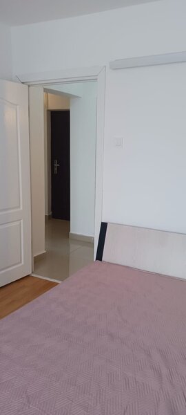 Dristor, Piata Ramnicu Sarat, inchiriere ap. 2 cam dec.,